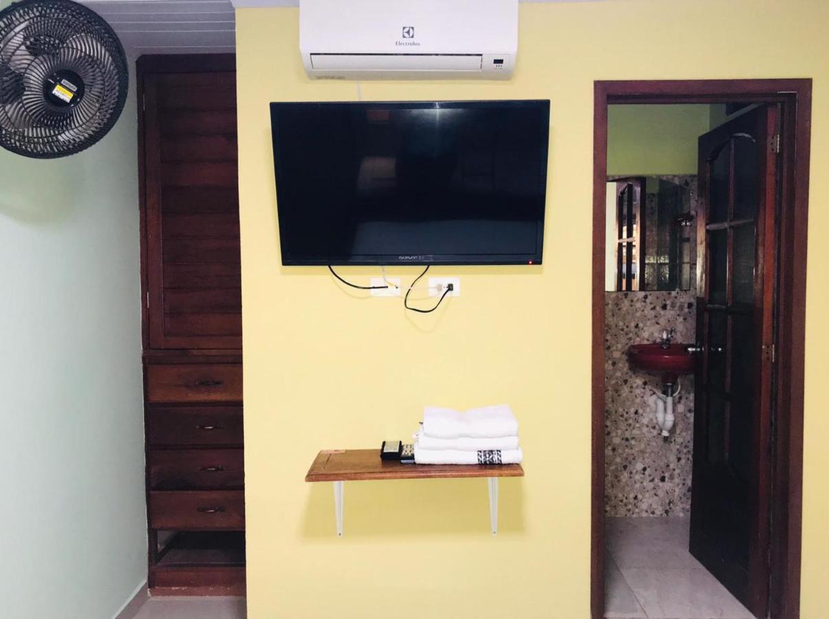Hostal La Esperanza Leticia Exteriör bild