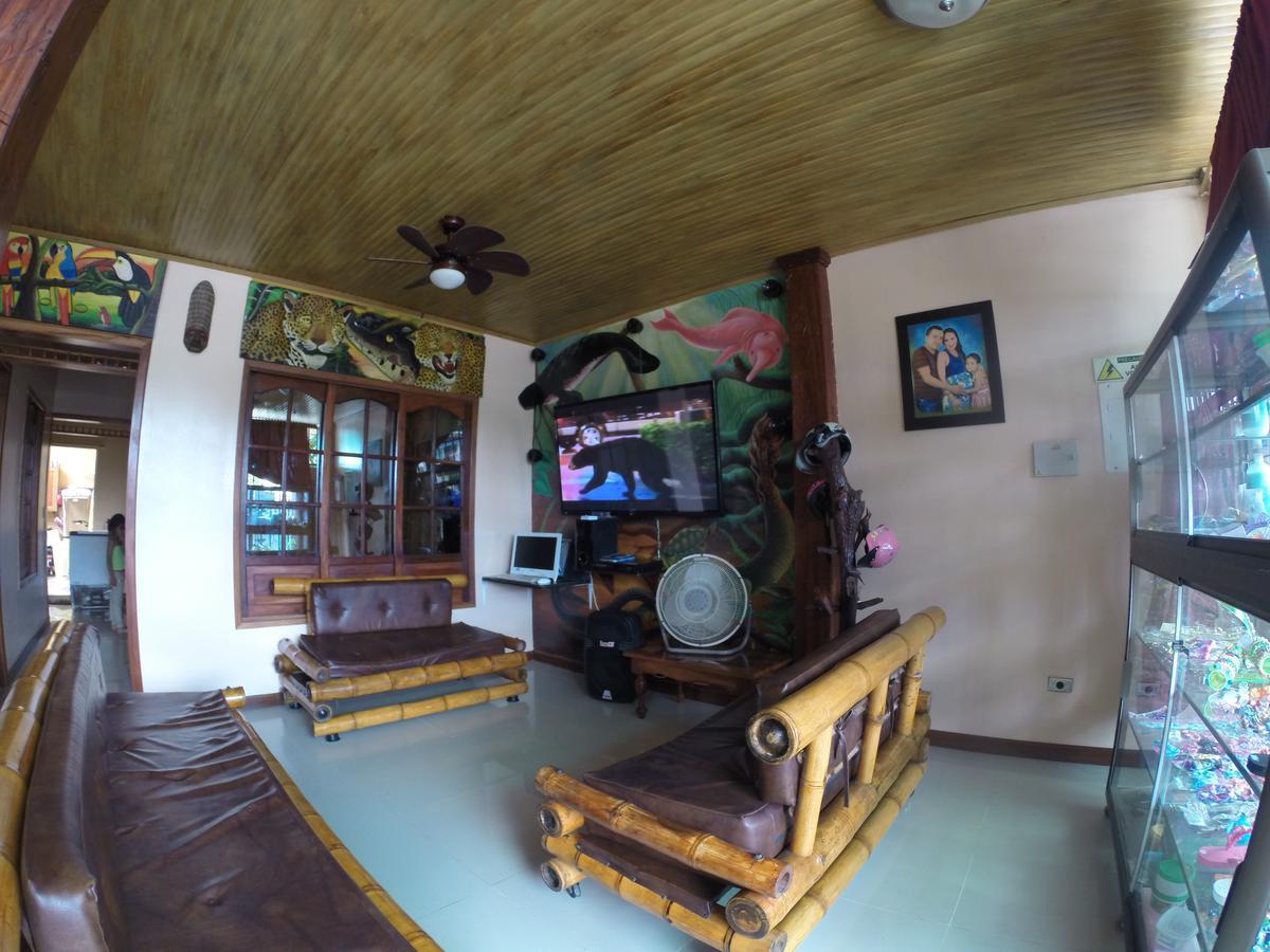 Hostal La Esperanza Leticia Exteriör bild