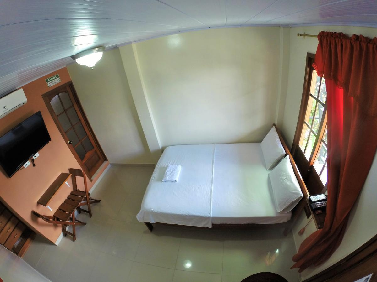 Hostal La Esperanza Leticia Exteriör bild